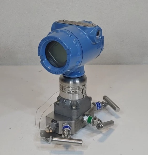 Rosemount 3051S1CD2A2A11A1AE5M5 transmitter and it assembled with manifolds 0305RC32B11B4